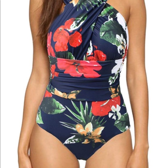 Swim suit - Picture 1 of 5